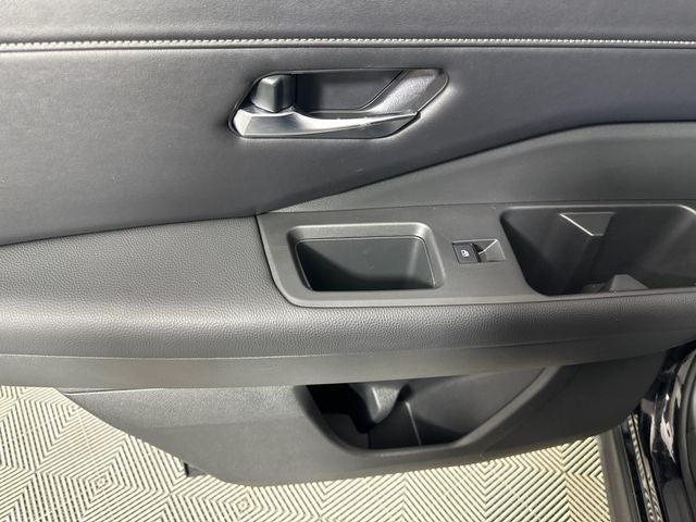 2024 Nissan Pathfinder SL Premium Package