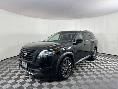 2024 Nissan Pathfinder SL Premium Package