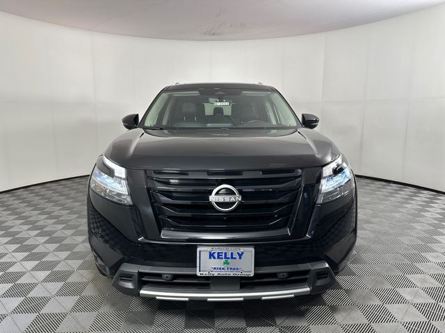 2024 Nissan Pathfinder SL Premium Package