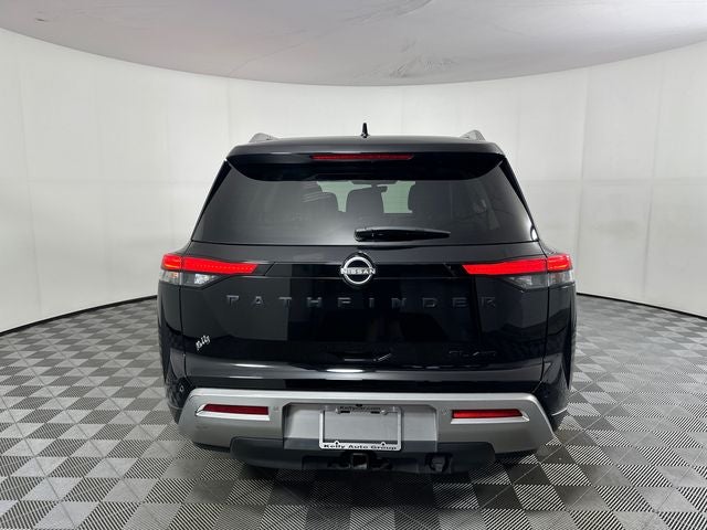 2024 Nissan Pathfinder SL Premium Package
