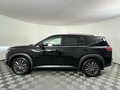 2024 Nissan Pathfinder SL Premium Package