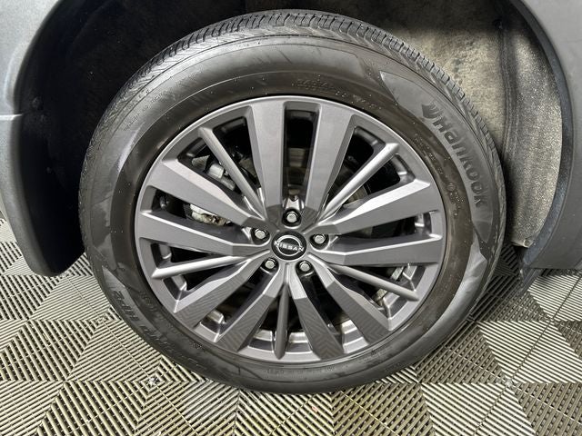2024 Nissan Pathfinder SL Premium Package