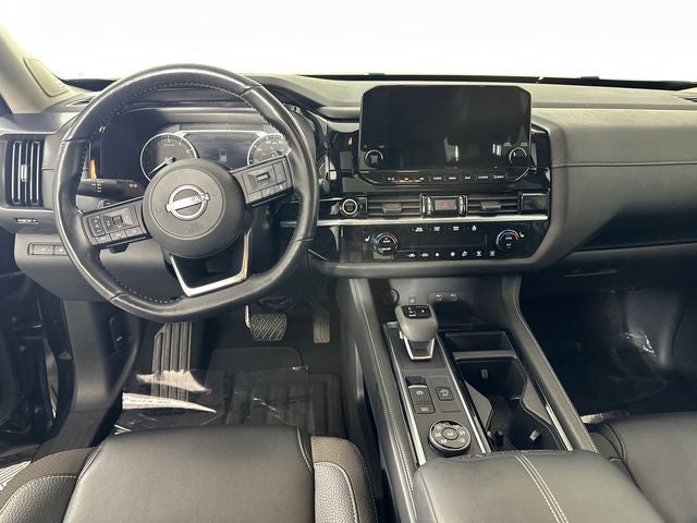 2024 Nissan Pathfinder SL Premium Package