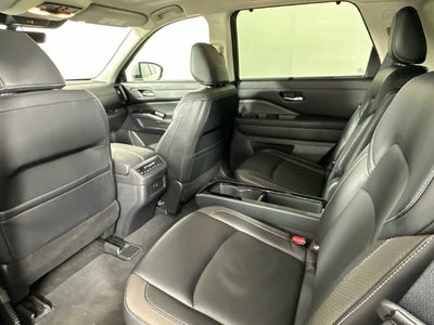 2023 Nissan Pathfinder SL Premium Package