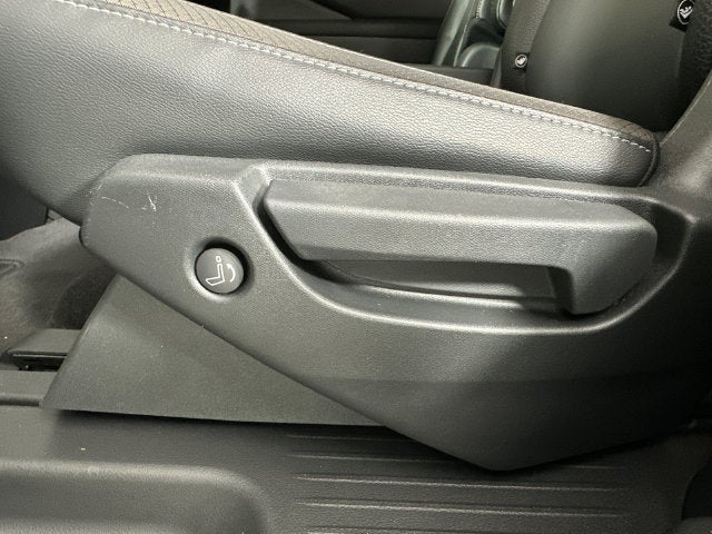 2023 Nissan Pathfinder SL Premium Package