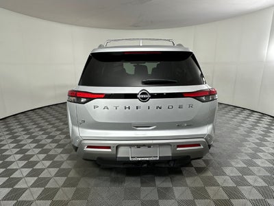 2023 Nissan Pathfinder SL Premium Package