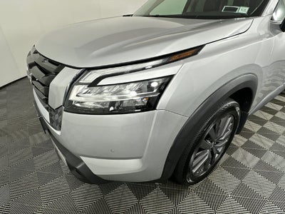2023 Nissan Pathfinder SL Premium Package