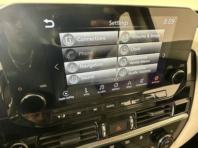 2023 Nissan Pathfinder SL Premium Package
