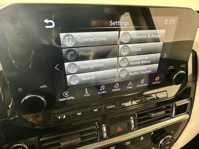 2023 Nissan Pathfinder SL Premium Package