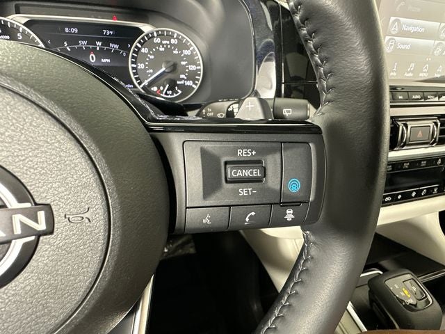 2023 Nissan Pathfinder SL Premium Package