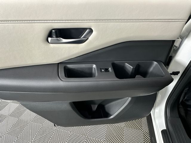 2023 Nissan Pathfinder SL Premium Package