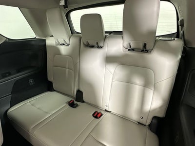 2023 Nissan Pathfinder SL Premium Package