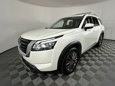 2023 Nissan Pathfinder SL Premium Package