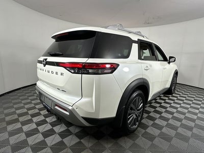 2023 Nissan Pathfinder SL Premium Package