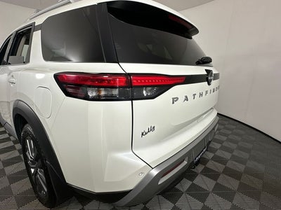 2023 Nissan Pathfinder SL Premium Package
