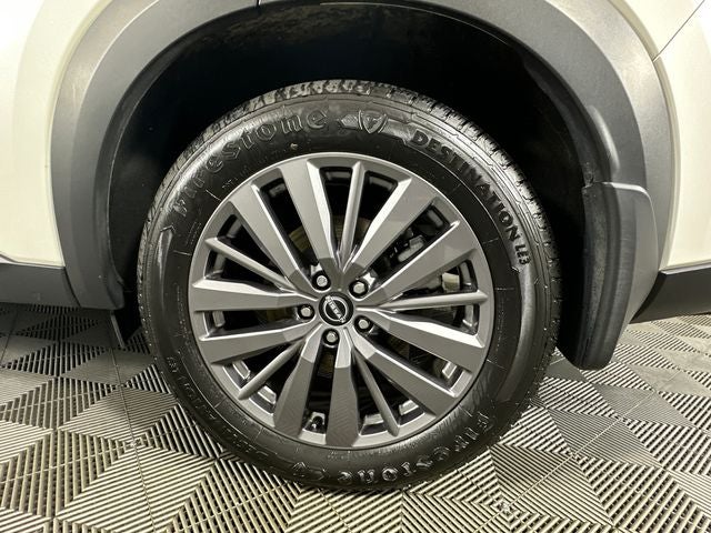 2023 Nissan Pathfinder SL Premium Package