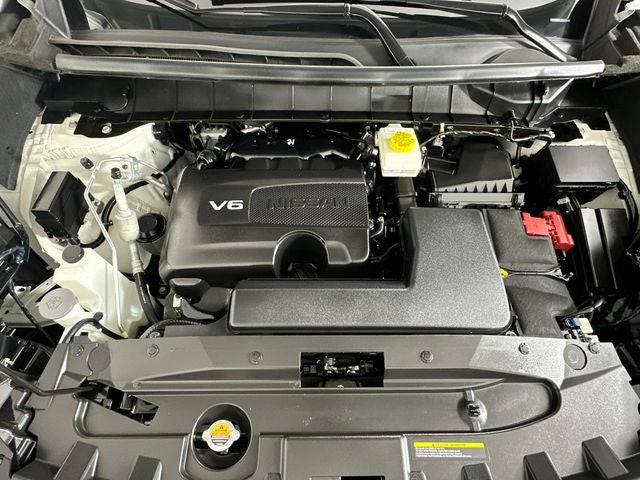 2023 Nissan Pathfinder SL Premium Package