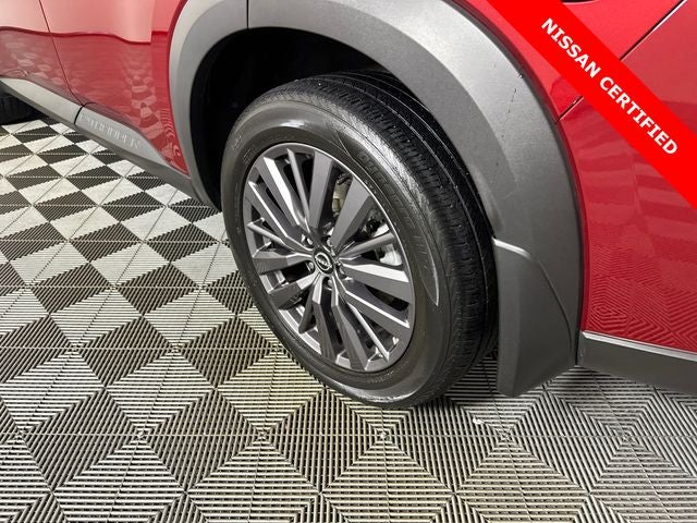 2023 Nissan Pathfinder SL Premium Package