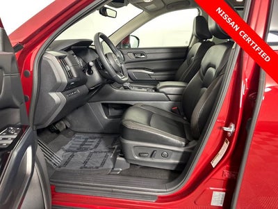 2023 Nissan Pathfinder SL Premium Package