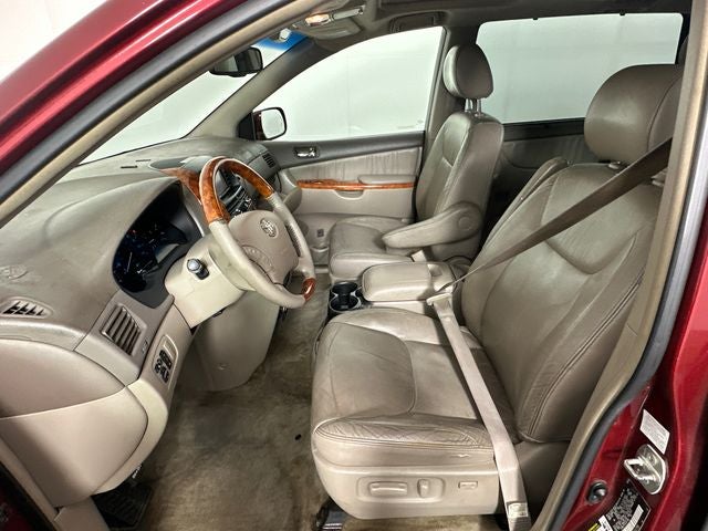 2008 Toyota Sienna Base