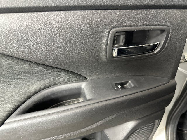 2018 Mitsubishi Outlander ES