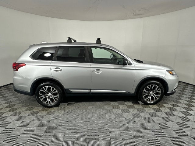 2018 Mitsubishi Outlander ES