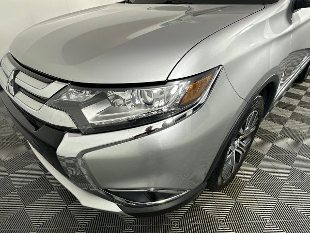 2018 Mitsubishi Outlander ES