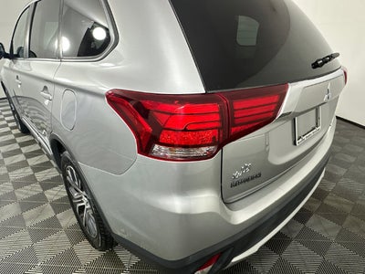 2018 Mitsubishi Outlander ES