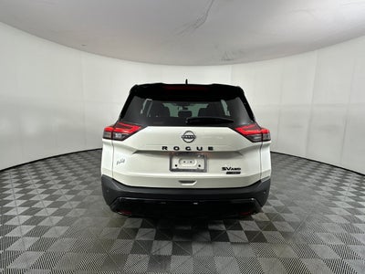 2023 Nissan Rogue SV Midnight Edition & Premium Package