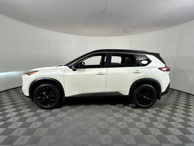2023 Nissan Rogue SV Midnight Edition & Premium Package