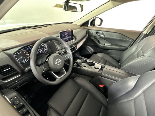 2023 Nissan Rogue SV Midnight Edition & Premium Package