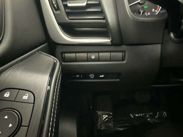 2023 Nissan Rogue SV Midnight Edition & Premium Package