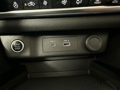 2023 Nissan Rogue SV Midnight Edition & Premium Package