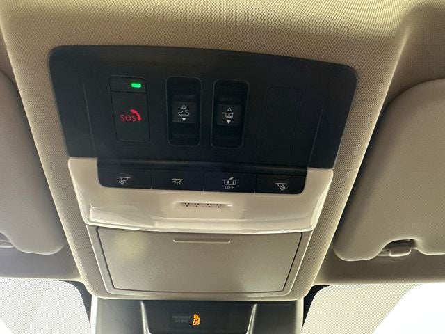 2023 Nissan Rogue SV Midnight Edition & Premium Package