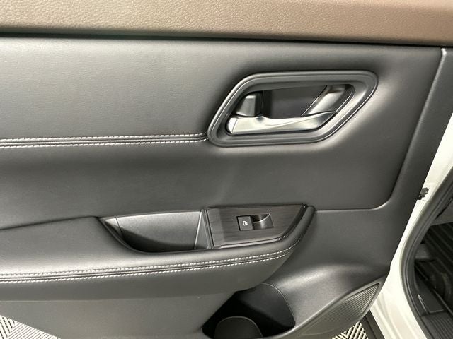 2023 Nissan Rogue SV Midnight Edition & Premium Package