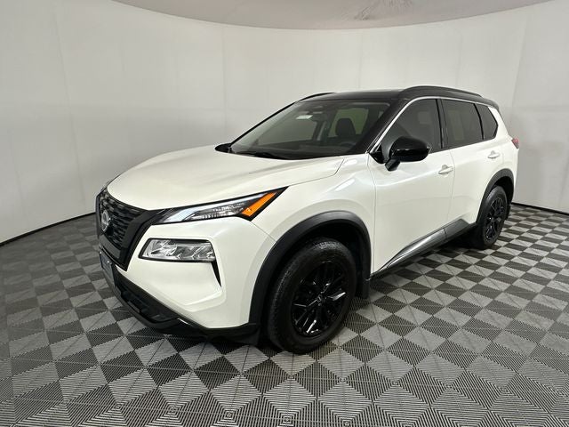 2023 Nissan Rogue SV Midnight Edition & Premium Package