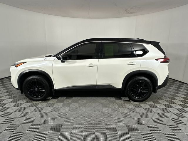 2023 Nissan Rogue SV Midnight Edition & Premium Package