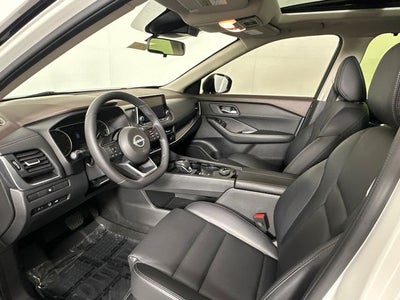 2023 Nissan Rogue SV Midnight Edition & Premium Package