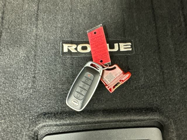2023 Nissan Rogue SV Midnight Edition & Premium Package