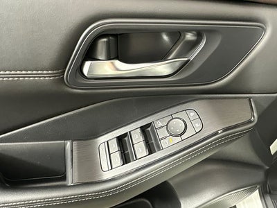 2023 Nissan Rogue SV Midnight Edition & Premium Package