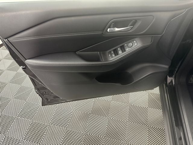 2024 Nissan Rogue SV Premium Package