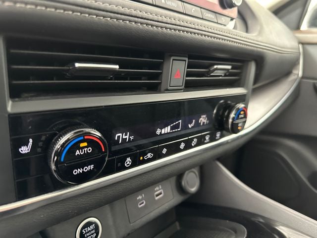 2023 Nissan Rogue SV Midnight Edition & Premium Package