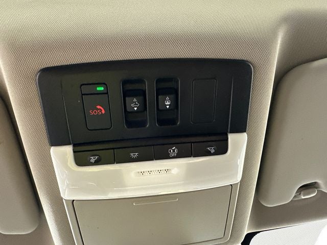 2023 Nissan Rogue SV Midnight Edition & Premium Package