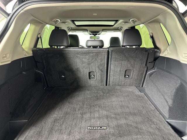 2023 Nissan Rogue SV Midnight Edition & Premium Package
