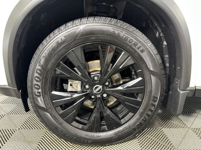2023 Nissan Rogue SV Midnight Edition & Premium Package