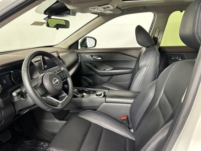 2023 Nissan Rogue SV Midnight Edition & Premium Package