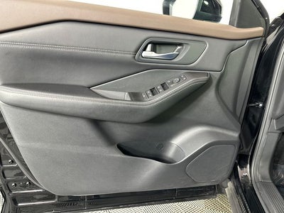 2023 Nissan Rogue SV Midnight Edition & Premium Package