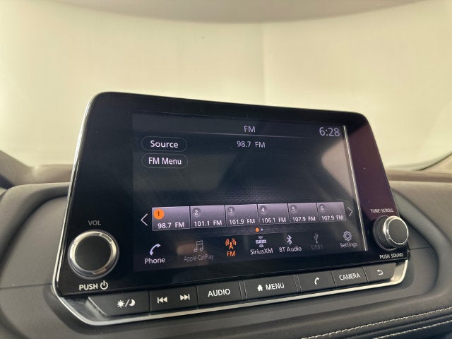 2023 Nissan Rogue SV Midnight Edition & Premium Package