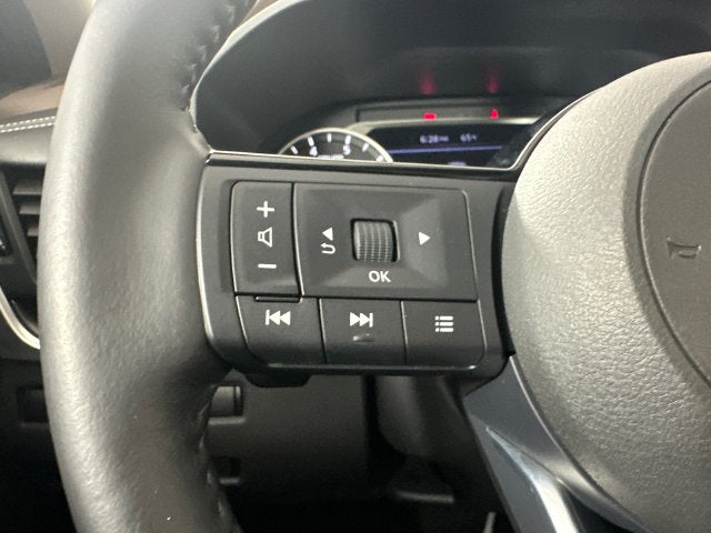 2023 Nissan Rogue SV Midnight Edition & Premium Package