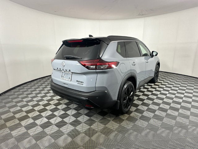 2023 Nissan Rogue SV Midnight Edition & Premium Package